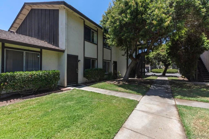 10316 Carefree Dr, Santee, CA 92071