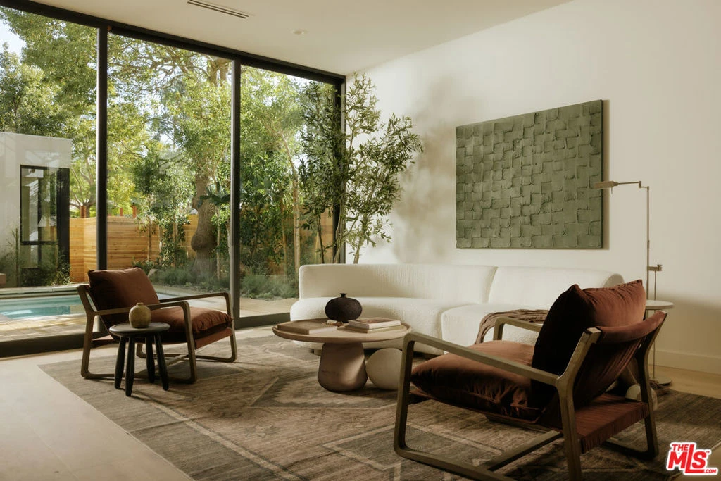 Interior 2