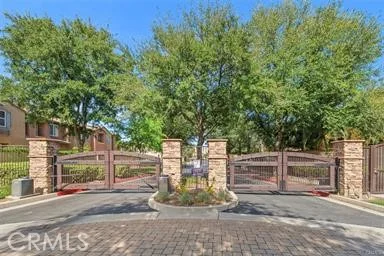 44942 Bellflower photo 2