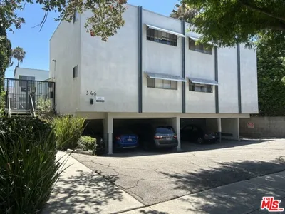 346 S Van Ness Avenue 10 photo 2