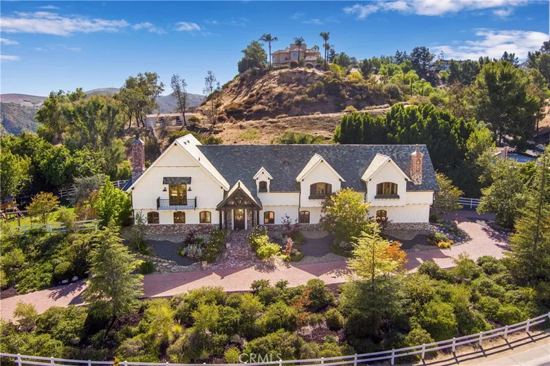 85 Saddlebow Road
