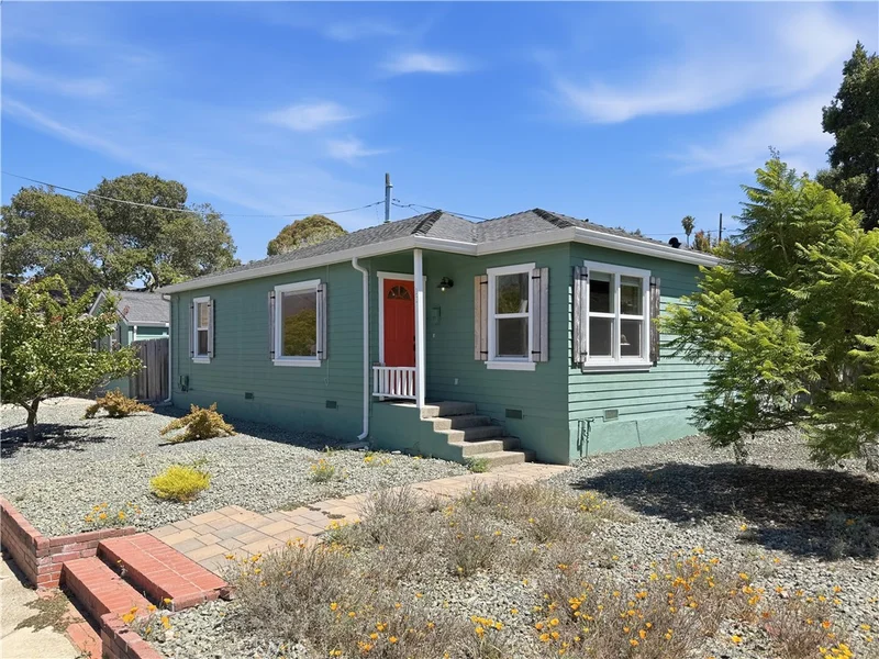 32 Rafael, San Luis Obispo, CA 93405