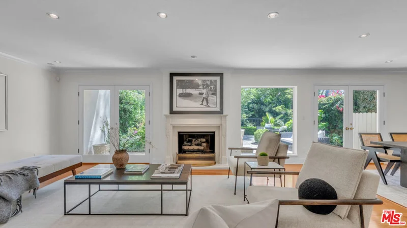 2738 Claray Drive, Los Angeles, CA 90077