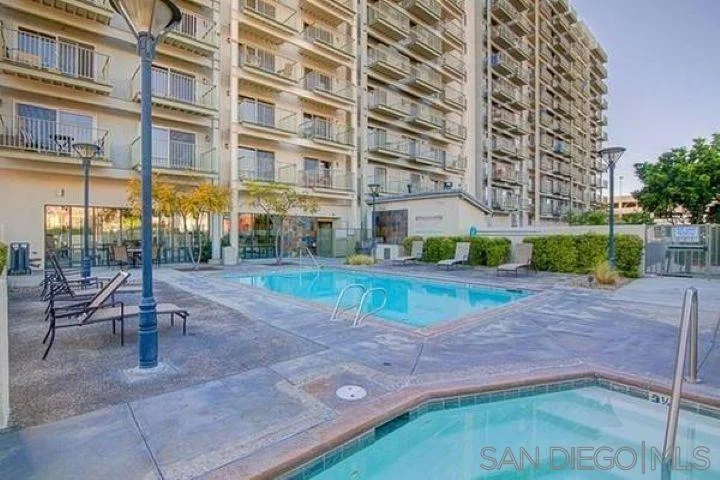801 National City Blvd 1011 photo 2