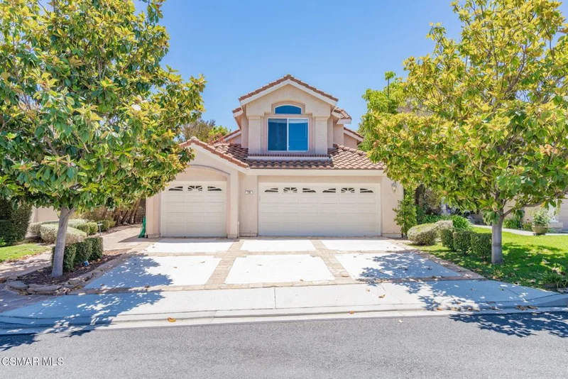 776 Holbertson Court, Simi Valley, CA 93065