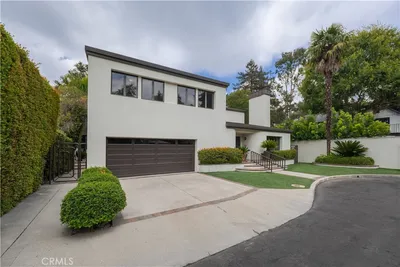 12023 Laurel Lane photo 2