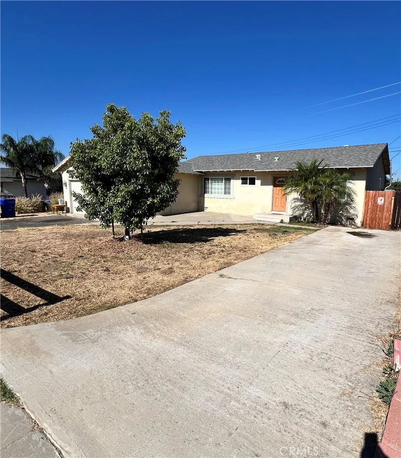 7142 Church photo 2