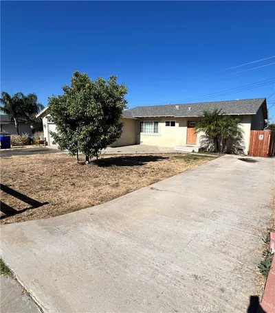 7142 Church photo 2