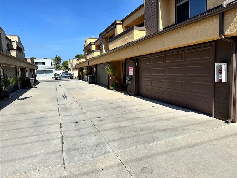 16592 Jib Circle B, Huntington Beach, CA 92649