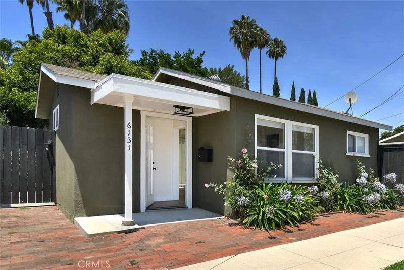 6131 Ranchito Avenue, Valley Glen, CA 91401