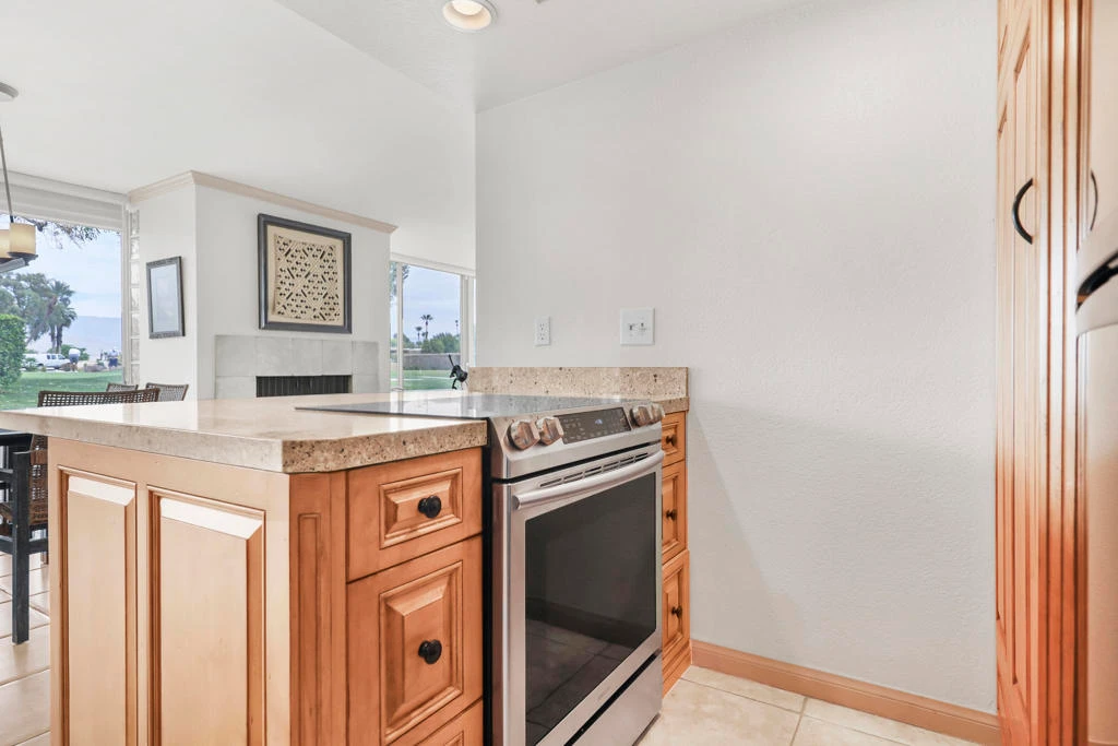 Photo 11 of 42320 Baracoa Drive 7