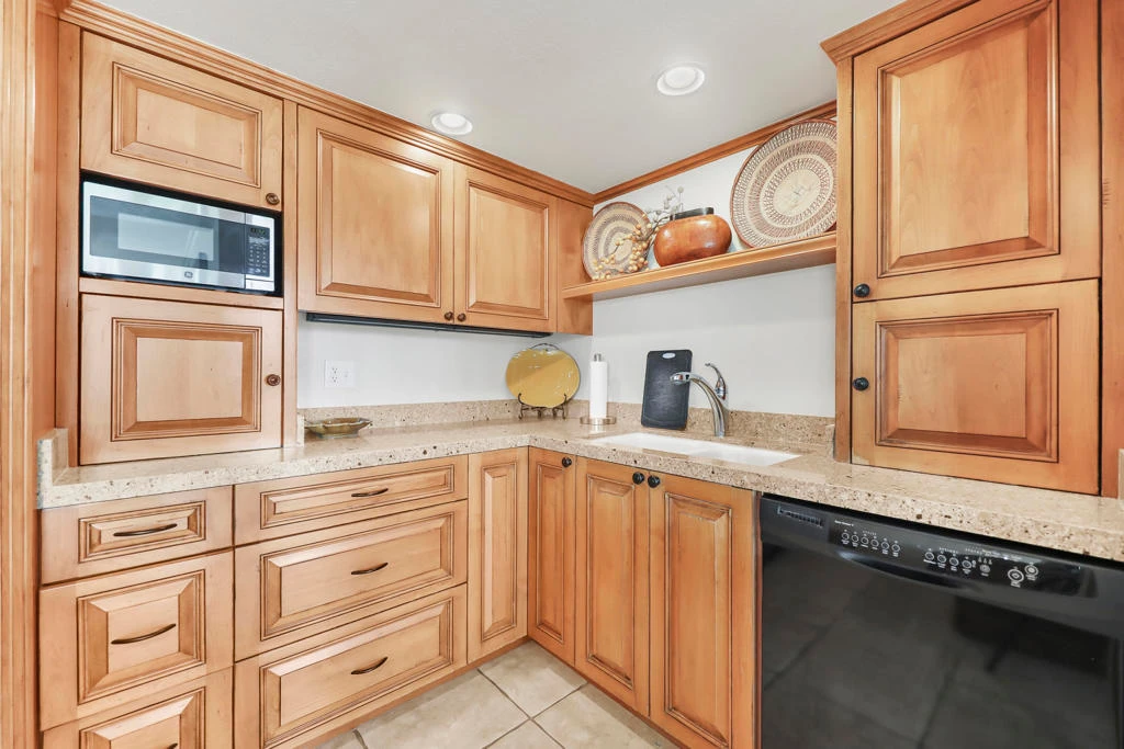 Photo 10 of 42320 Baracoa Drive 7