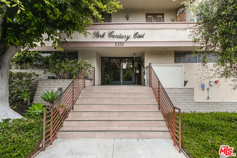 2332 Fox Hills Drive 304