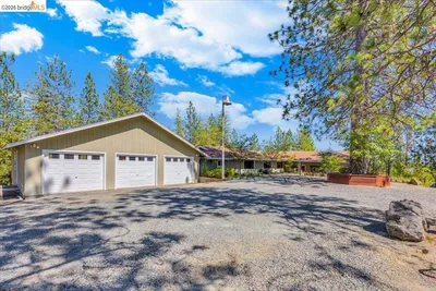 10421 Dexter Ln