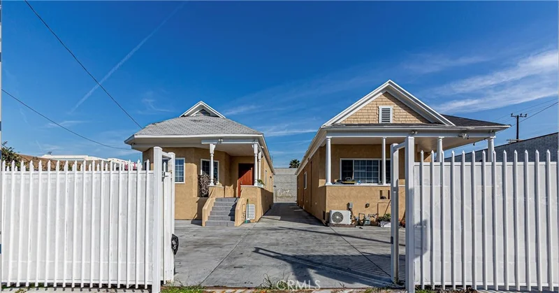229 W 28th Street, Los Angeles, CA 90007