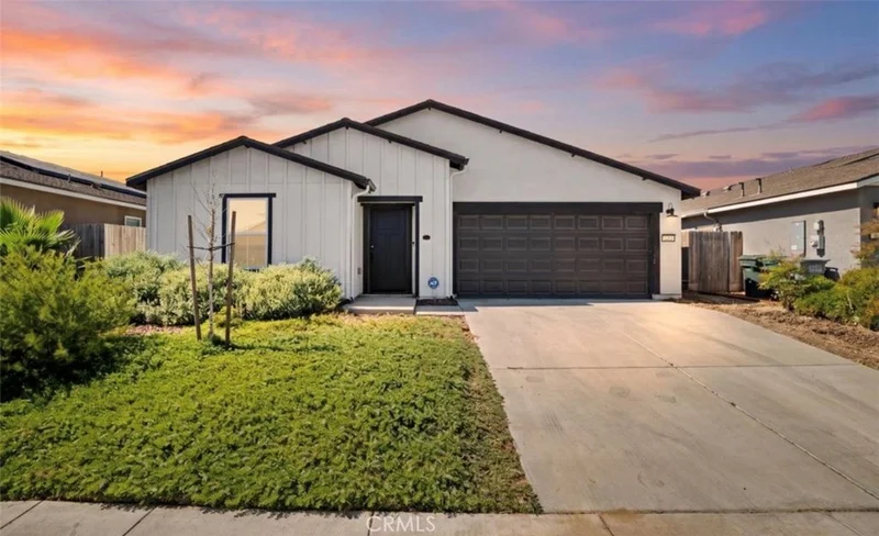 254 Grand Canyon Court photo 2