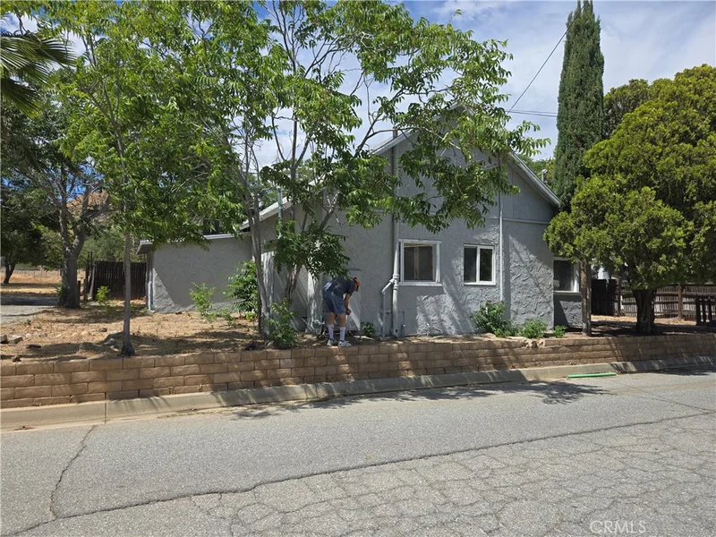 619 St W Gilman, Banning, CA 92220