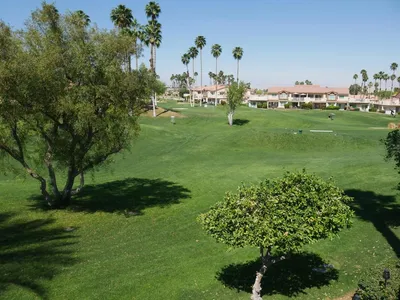 78435 Magenta Drive photo 2