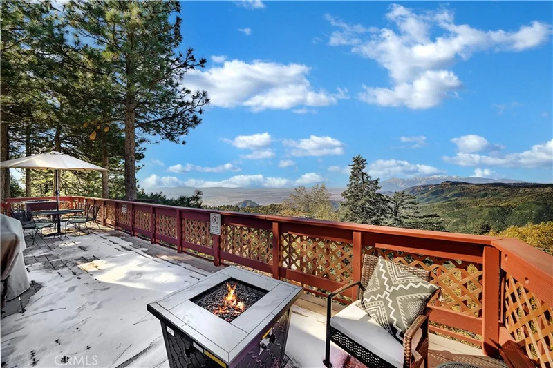 Photo 2 of 30895 Summit Drive