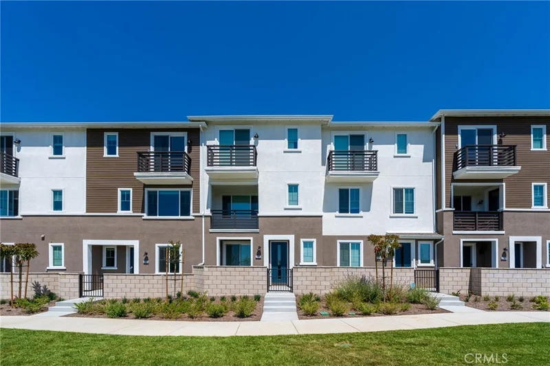 27656 Skyline Lane