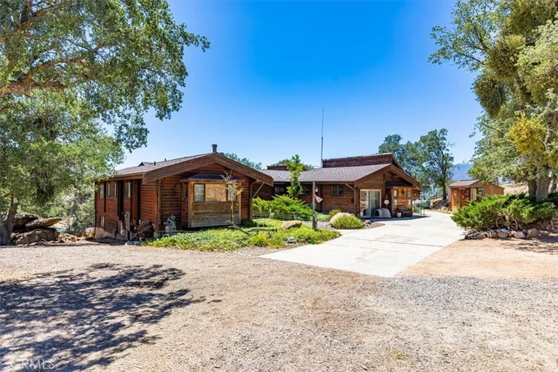 24087 Clover Spring