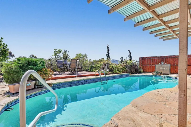 6439 Lake Mere Court, San Diego, CA 92119