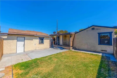 9055 Walnut photo 2