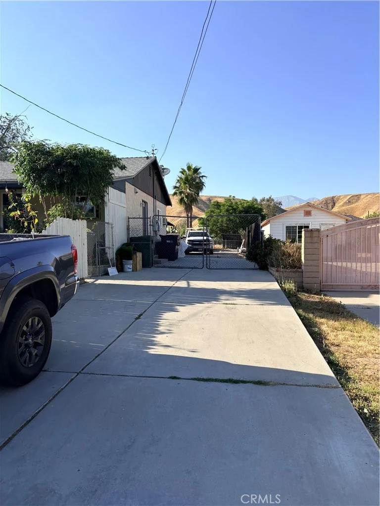 2735 W George, Banning, CA 92220