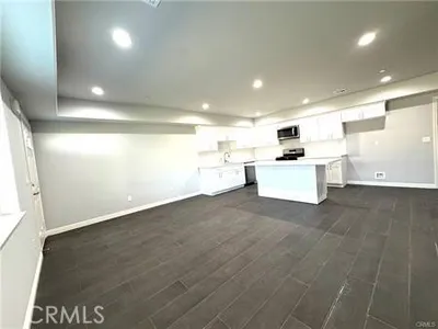15616 Amar Road E