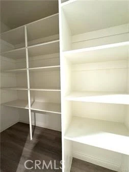 Interior 4