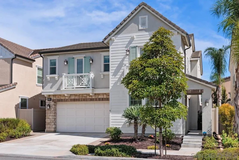 Photo 2 of 13519 Peach Tree Way