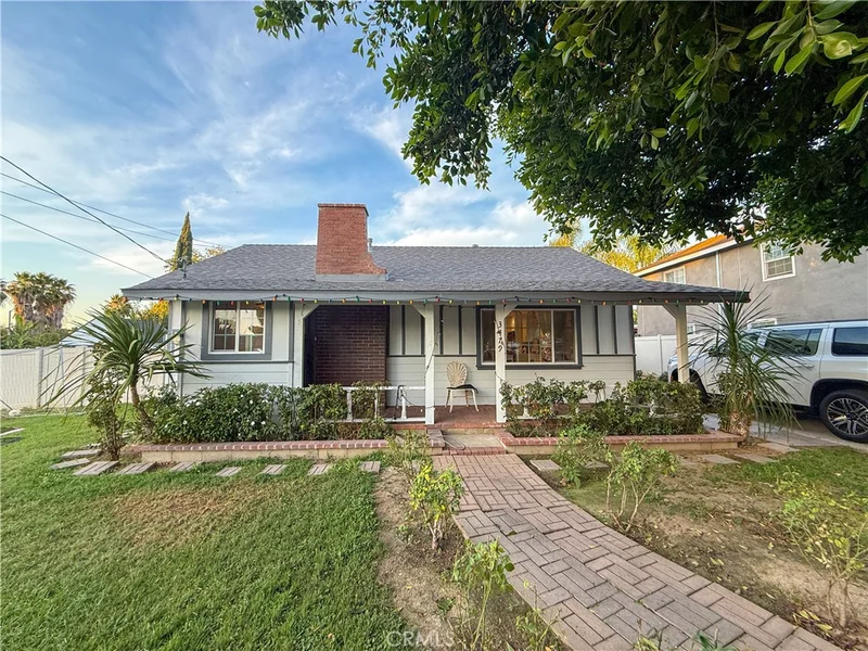 3479 Hoover Street