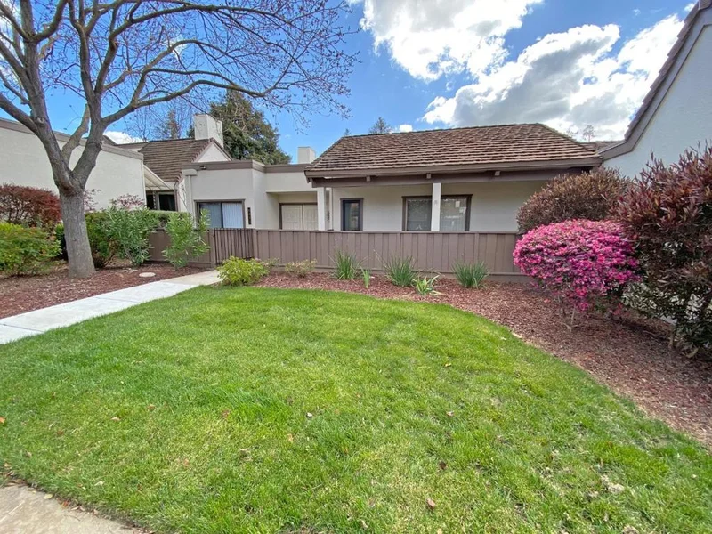 6032 Montgomery