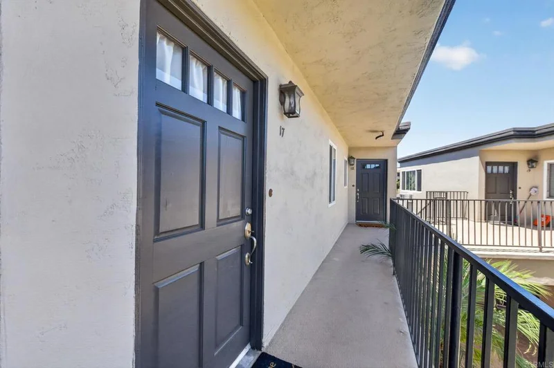 Photo 2 of 1160 E Lexington Avenue 17