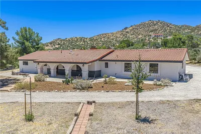 11820 Darling Rd.
