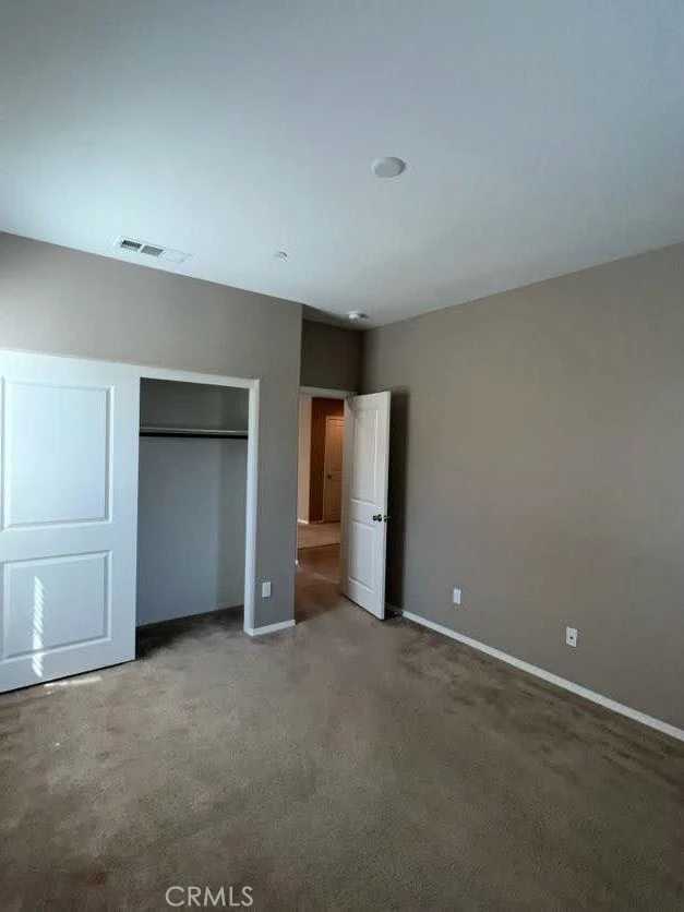 Interior 4