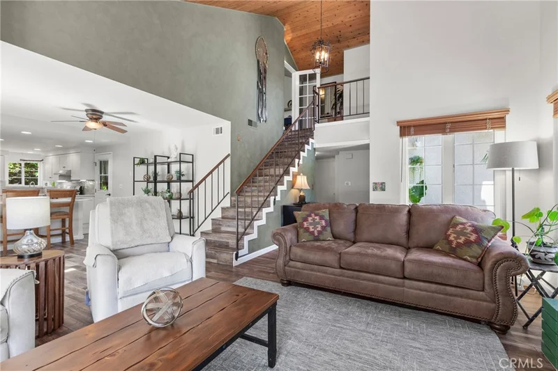 844 Escuela Court