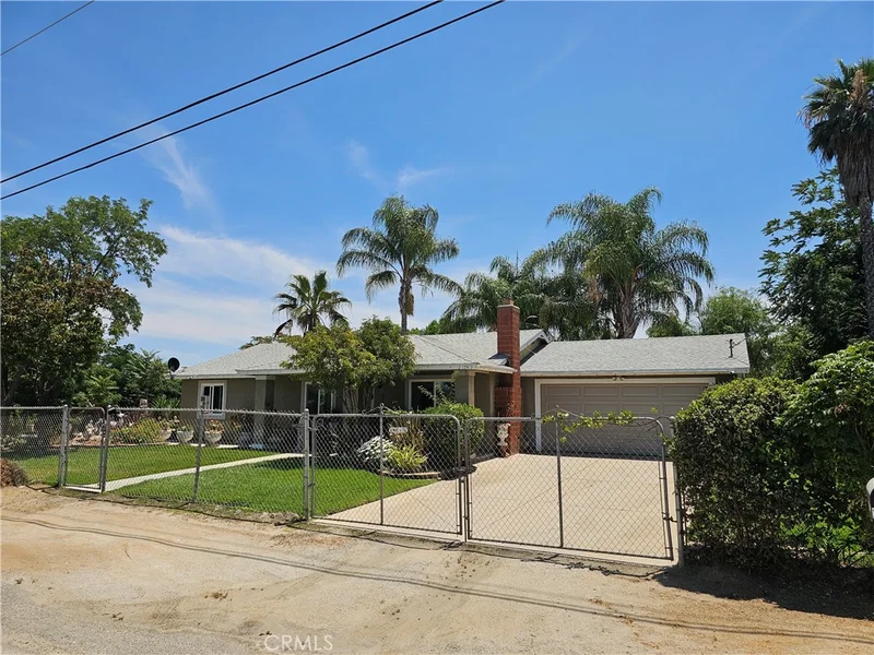 21769 High, Perris, CA 92570