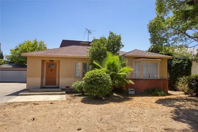 6248 Ben Avenue photo 2