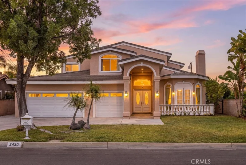 2420 Albert Way