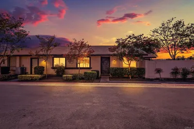 10330 Rosie Lane photo 2