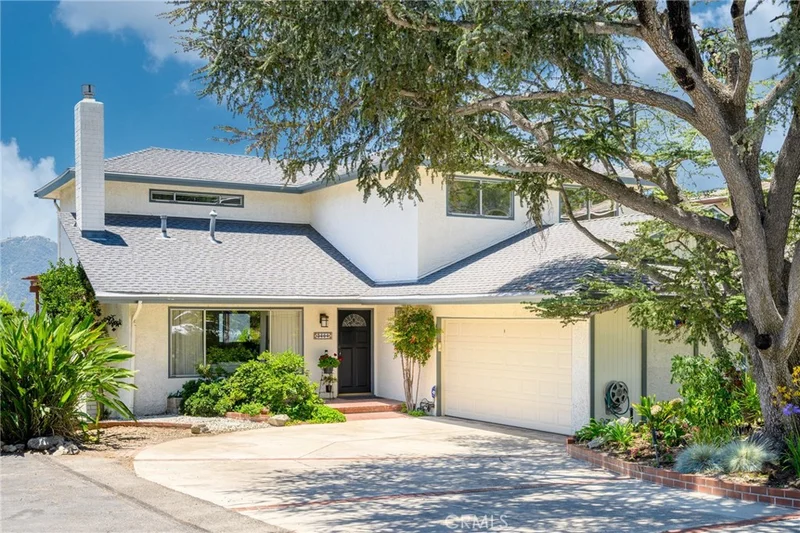 3404 Markridge Road, La Crescenta, CA 91214