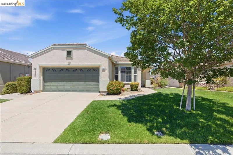 282 Cedar Ridge photo 2