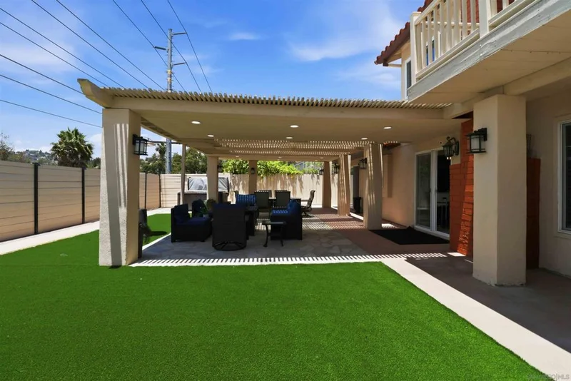 3722 Avenida Johanna photo 2