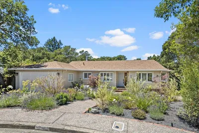 35 Tulip Court