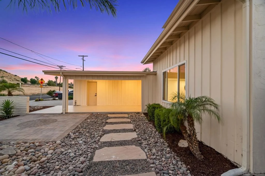 Interior 2