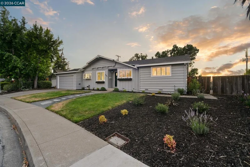 1842 Woodsdale Ct