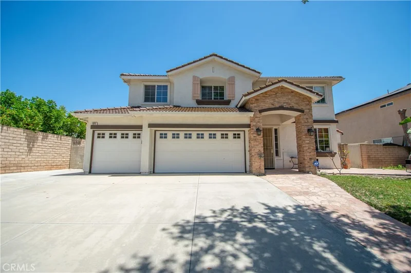 925 Hemingway Drive