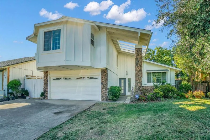 Photo 2 of 6308 Hillsdale Boulevard