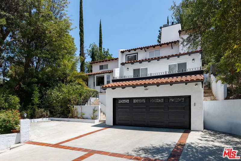 4491 Gayle Drive photo 2